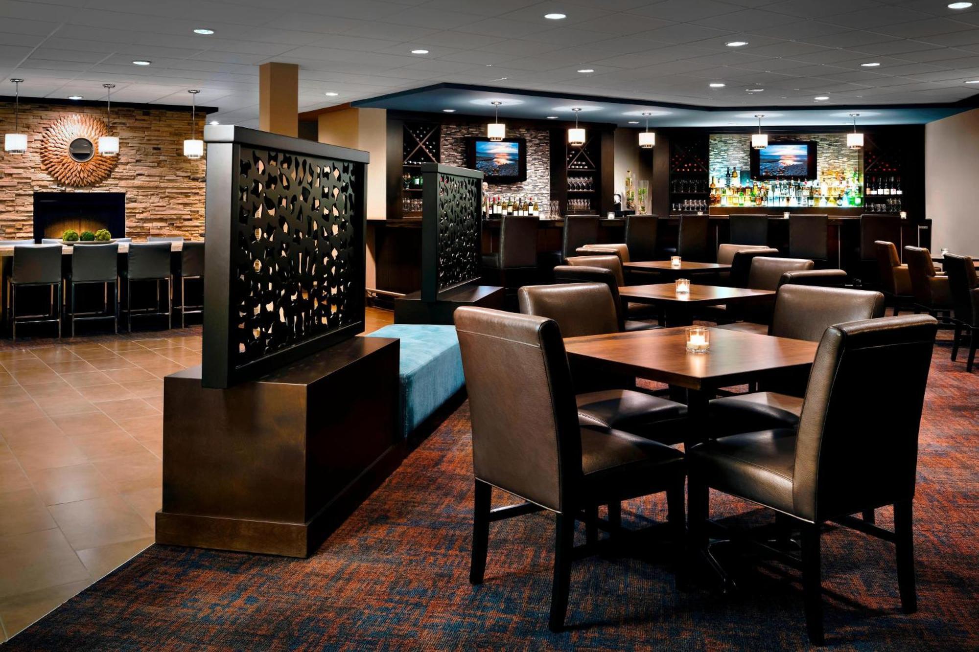 Delta Hotels By Marriott Sault Ste. Marie Waterfront Ngoại thất bức ảnh