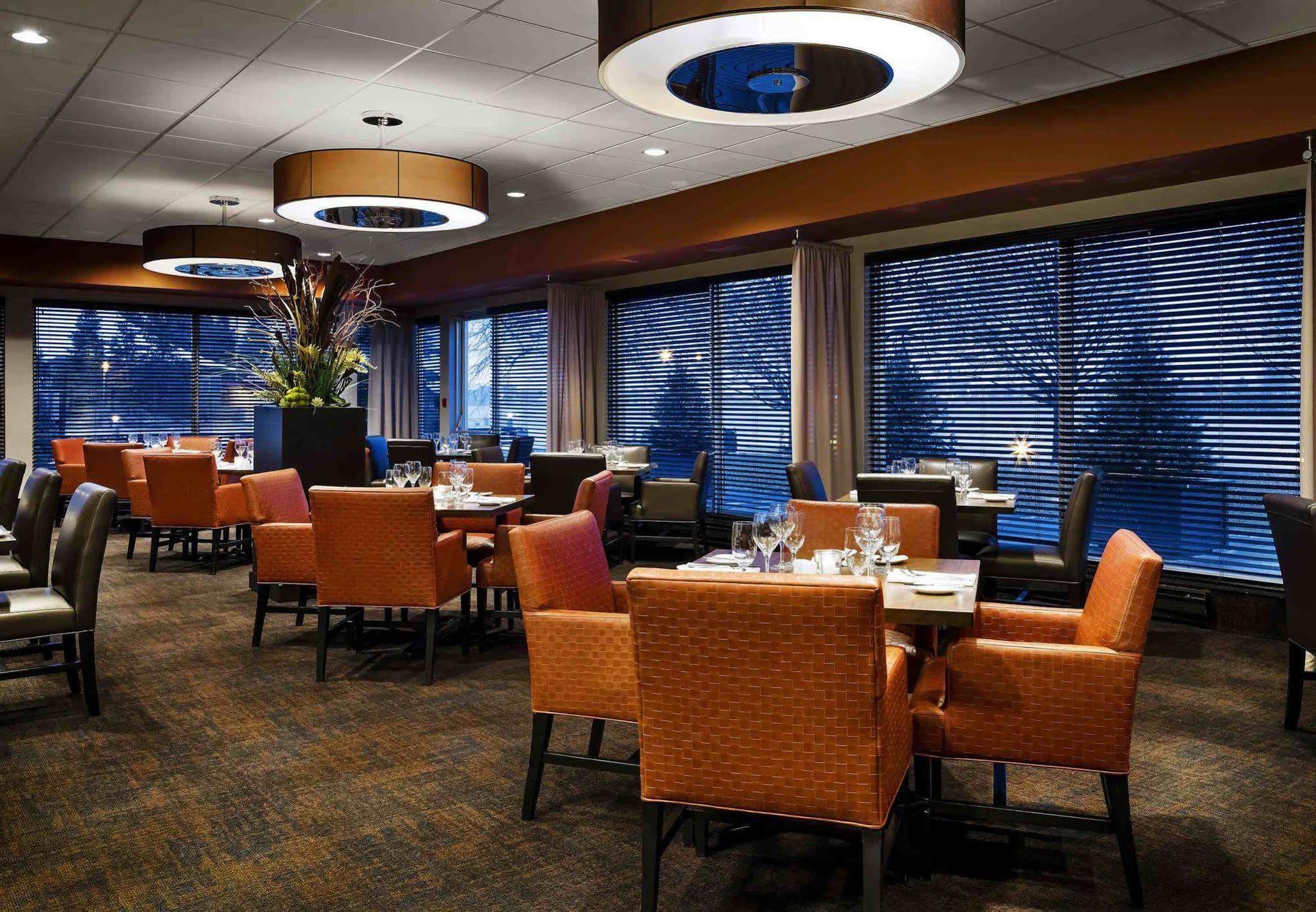 Delta Hotels By Marriott Sault Ste. Marie Waterfront Ngoại thất bức ảnh